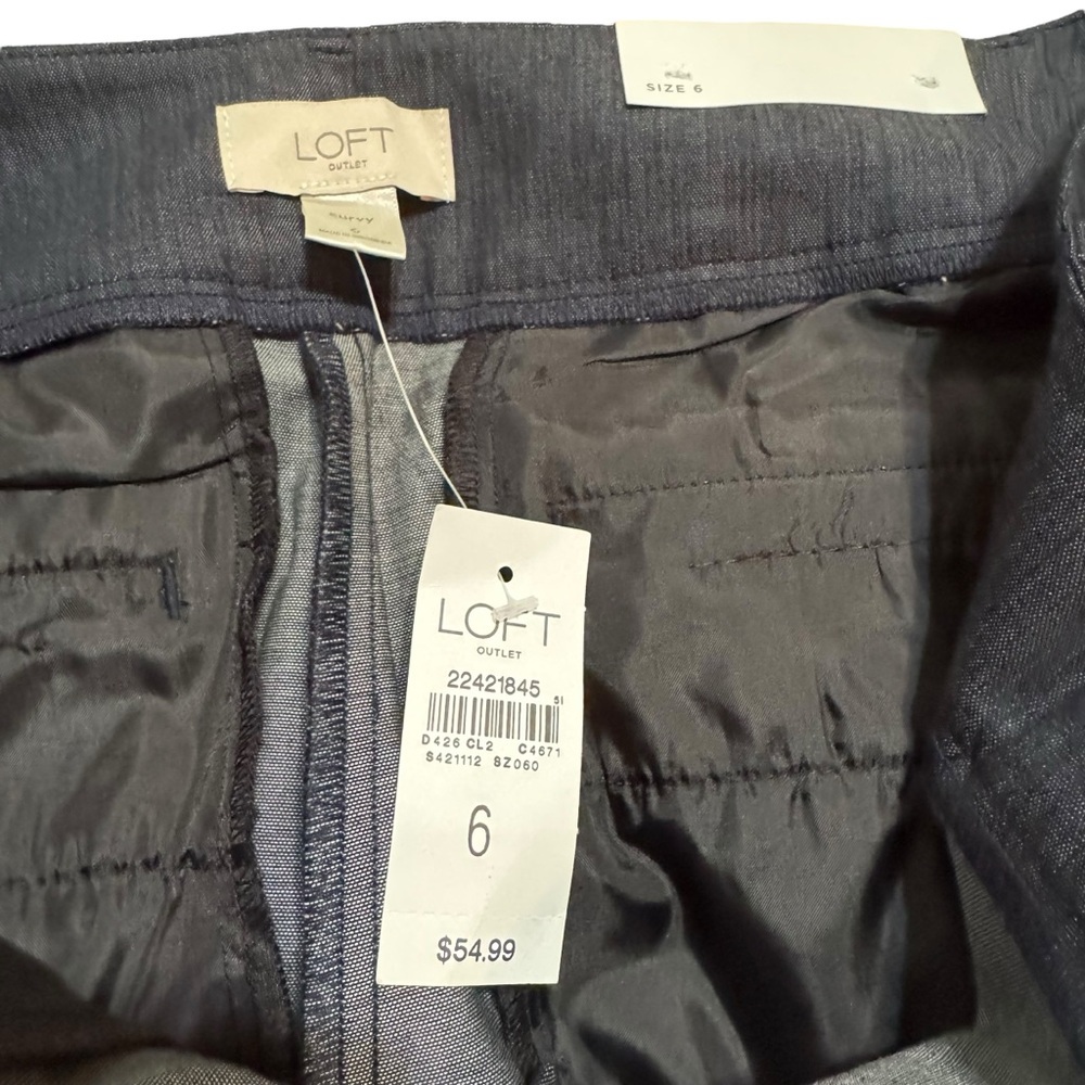 LOFT Cropped Pants - Picture 8 of 8
